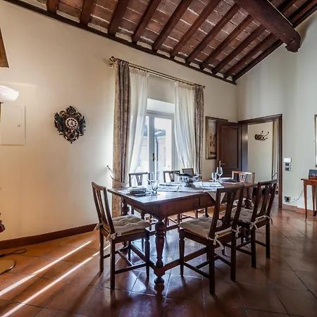 Apartment La Residenza Del Museo - 5 Persone, Internal Parking