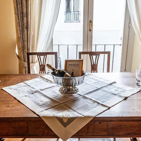 La Residenza Del Museo - 5 Persone, Internal Parking Lägenhet Modena